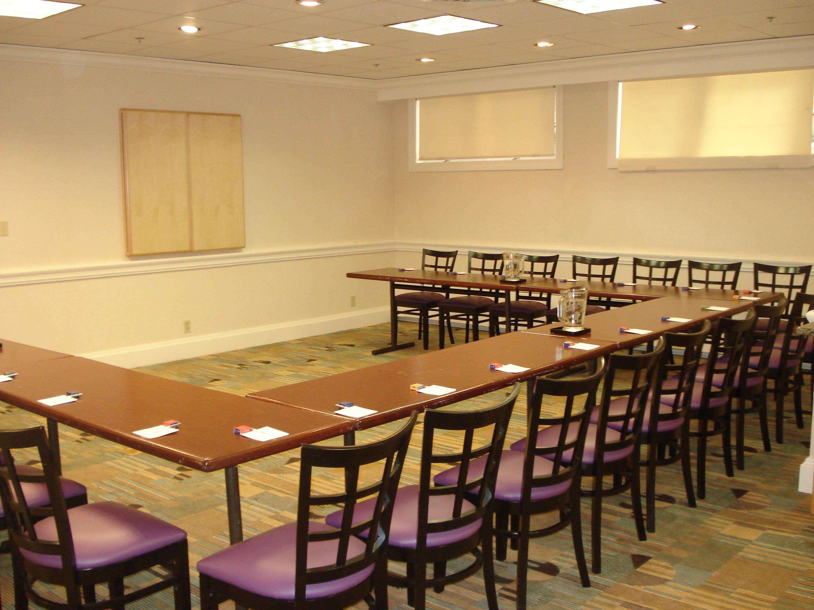 Hampton Inn & Suites Stamford Instalações foto